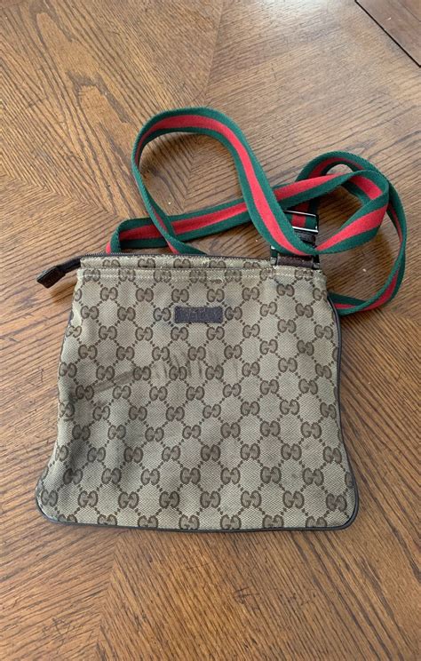 gucci tote with red and green strap